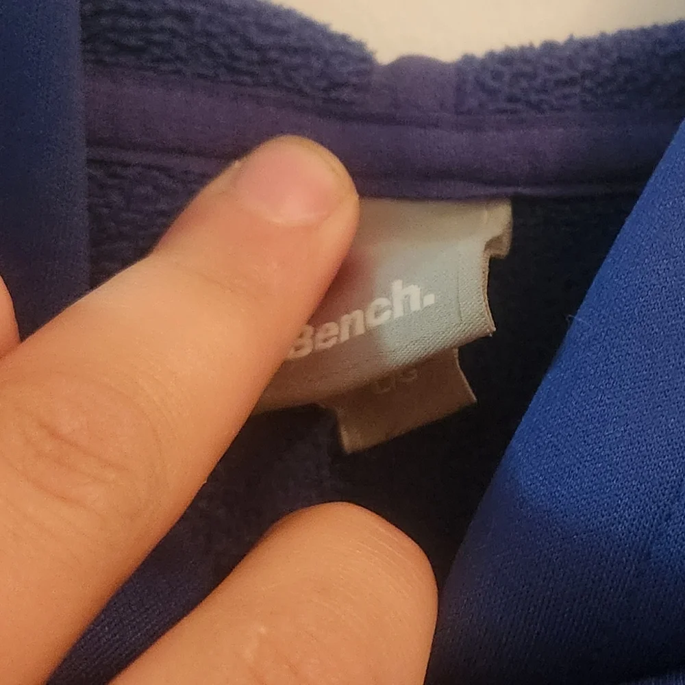 Bench sweater - Picture 4 of 4